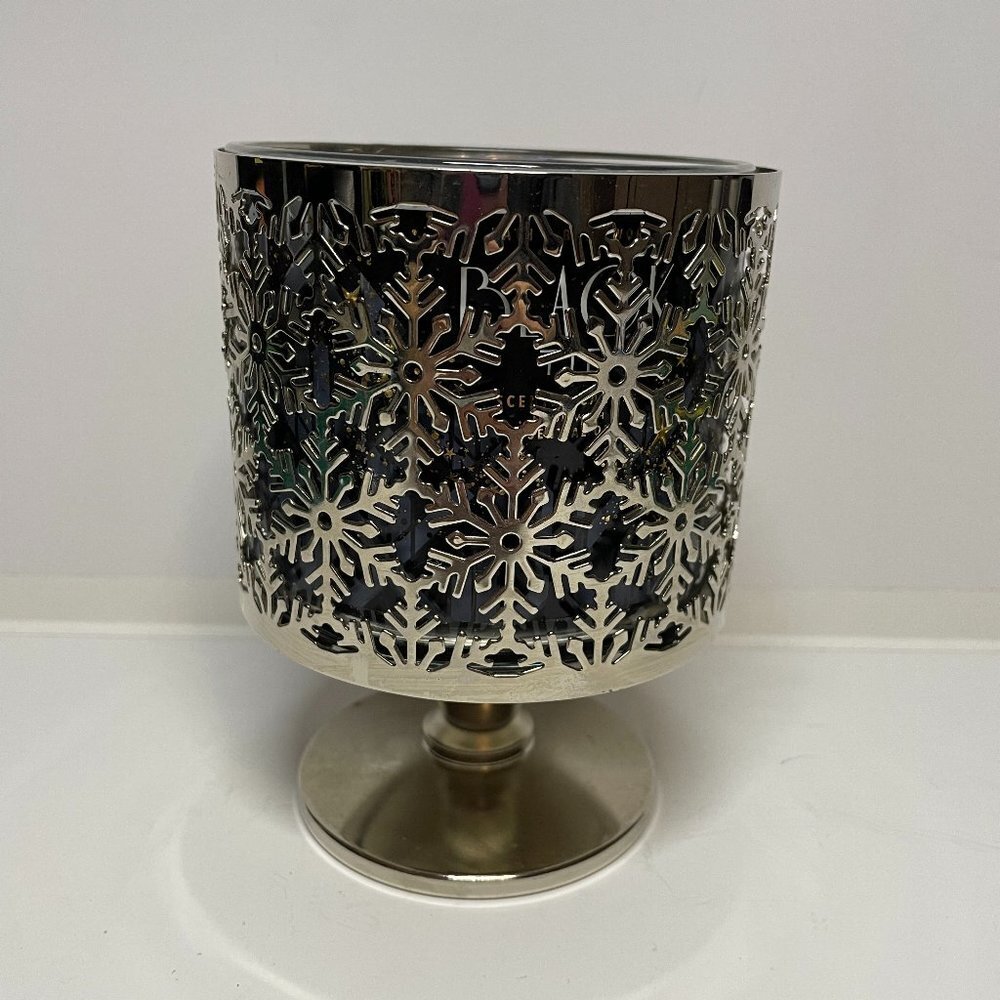 Bath & Body Works Silver Snowflake Winter Holiday Pedestal Candle Holder 3-Wick